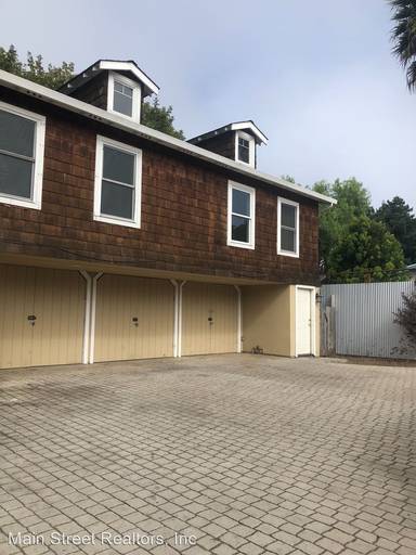 Main picture of 137 Clay St