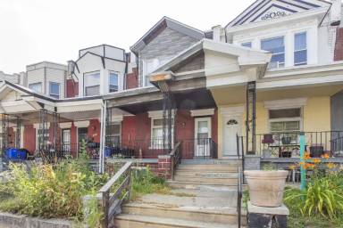 Main picture of 722 S 57th St