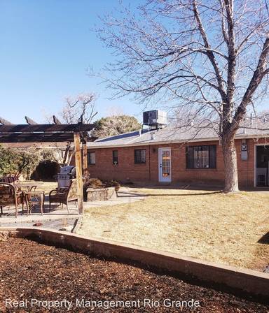 Main picture of 2619 General Marshall St NE