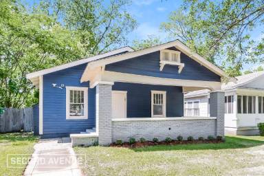 Main picture of 519 4th Ave W
