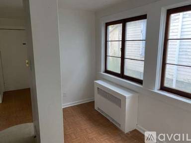 Main picture of 103 Fletcher St