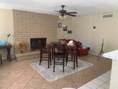 Main picture of 2543 E Huntington Dr