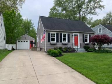 Main picture of 23 Sherwood Ave