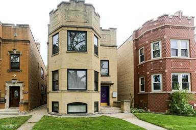 Main picture of 5446 W Berteau Ave