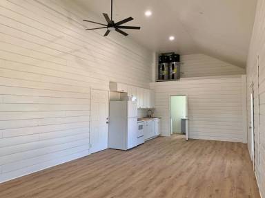 Main picture of 160 Cowden Rd