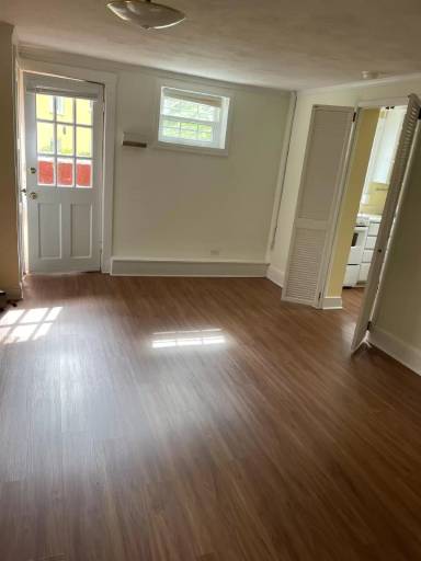 Main picture of 1 Valley Cir