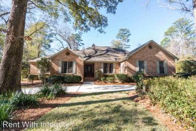 Main picture of 5366 Carisbrooke Ln