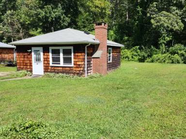 Main picture of 4 Deer Run