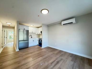 Main picture of 360 Campbell Ave