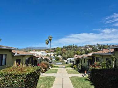 Main picture of 4810 Lincoln Ave
