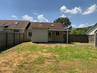 Main picture of 145 Pine Crest Dr