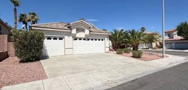 Main picture of 489 First Light St