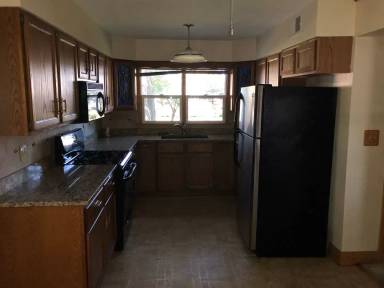 Main picture of 105 2nd St