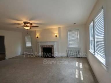 Main picture of 1605 Hampton Blvd