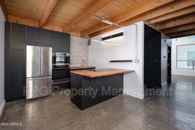 Main picture of E Willetta St