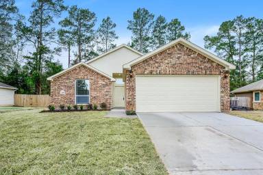 Main picture of 12050 Mustang Ave