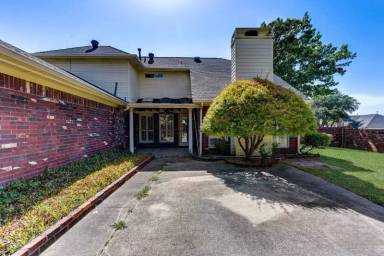 Main picture of 5914 Kittyhawk Dr