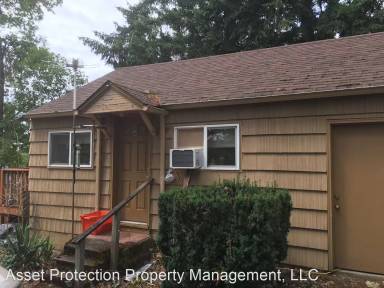 Main picture of 831 W Ellendale Ave