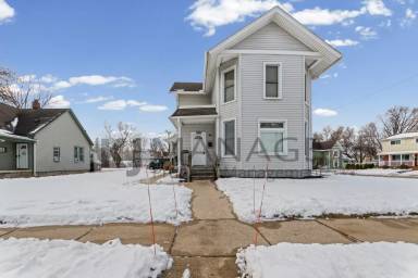 Main picture of 35545 Clinton St