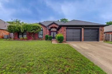 Main picture of 919 Steadman Dr