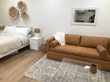 Main picture of 6105 Elsa St