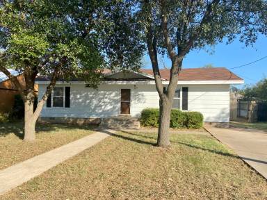 Main picture of 217 E 23rd St