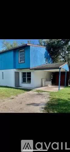 Main picture of 909 57th Avenue Pl E