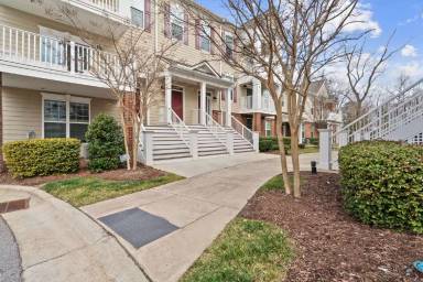 Main picture of 10310 Sablewood Dr