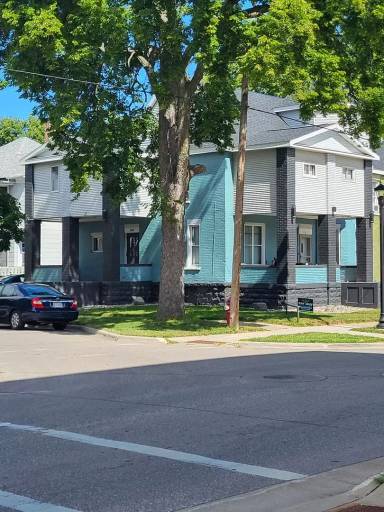Main picture of 801 Cass St
