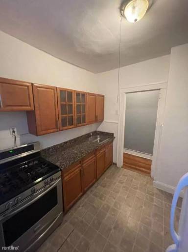 Main picture of 9117 172nd St