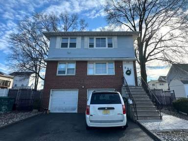 Main picture of 12 Lincoln Ave