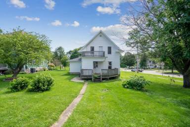 Main picture of 1721 Clay St