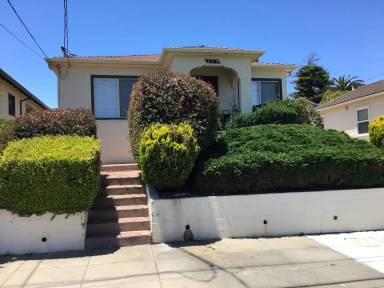 Main picture of 244 Van Buren St