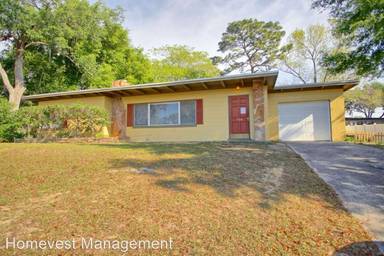 Main picture of 754 Pine Ln