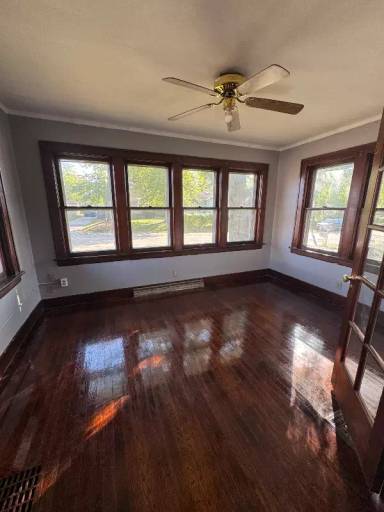Main picture of 119 W Willow Dr