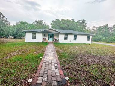 Main picture of 83 Edgewood Dr