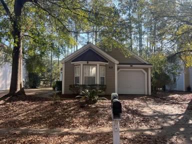 Main picture of 281 Old Bridge Dr