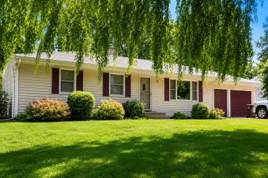 Main picture of 13113 Irving Ave S