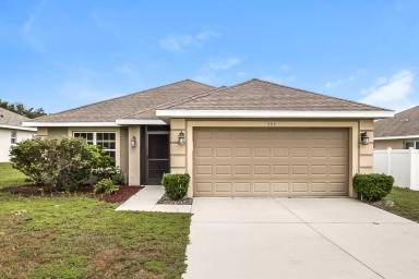 Main picture of 905 Chestnut Dr