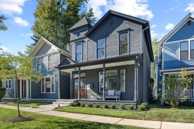 Main picture of 1032 W Washington Blvd