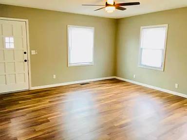 Main picture of 6474 N East Park View St