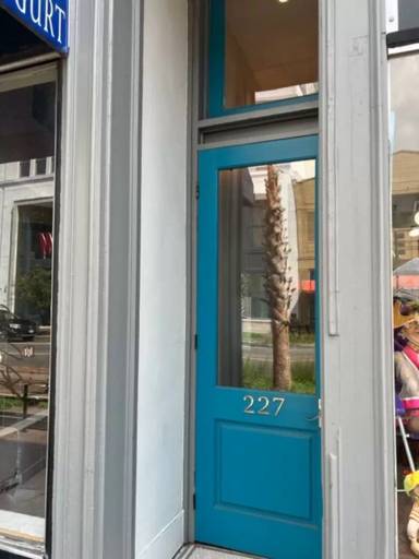 Main picture of 227 W Broughton St