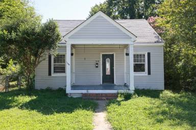 Main picture of 1300 Overlook St