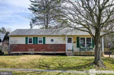 Main picture of 1021 Jamieson Rd