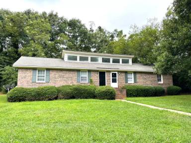 Main picture of 435 Lexington Hts