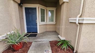 Main picture of 490 Summer Garden Way