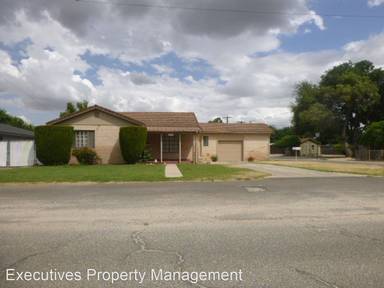 Main picture of 1520 Castle St