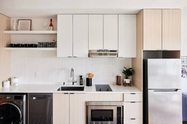Main picture of 337 7th St W