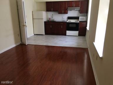 Main picture of 1811 Fairmount Ave