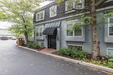 Main picture of 125 Forest Ave